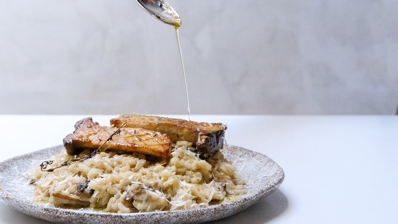 Making Creamy Mushroom Risotto at Home (without wine!) | ASMR