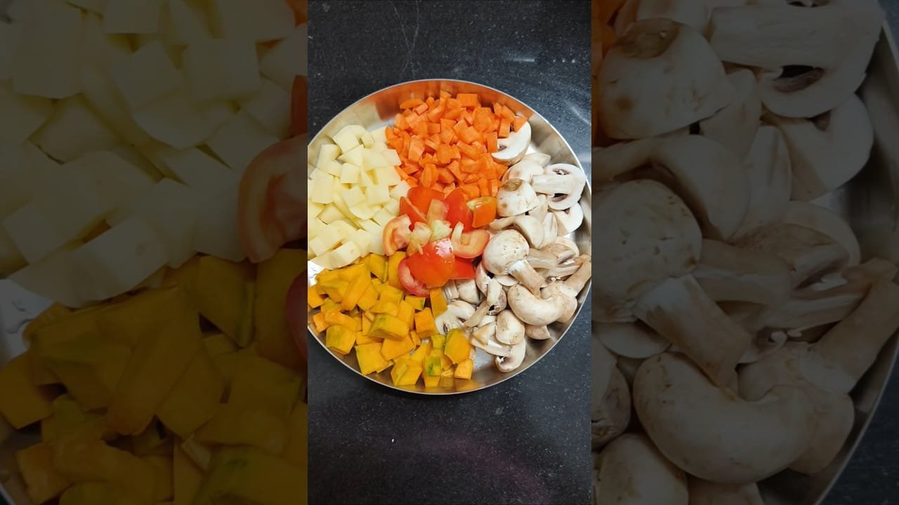Mushroom ki sabji 🍄 #shorts #ytshorts #recipe #cooking #shortsfeed #viral
