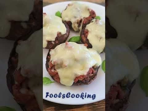 SUPER EASY STUFFED PORTOBELLO MUSHROOM